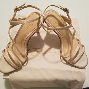 NIB Vince Camuto Imagine Gian Dressy Sandals